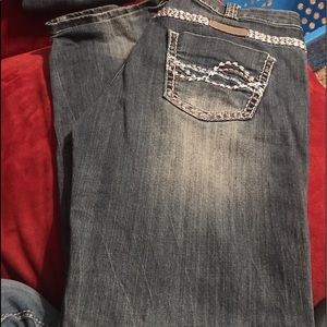 Women’s 30x33 cowgirl Tuff jeans